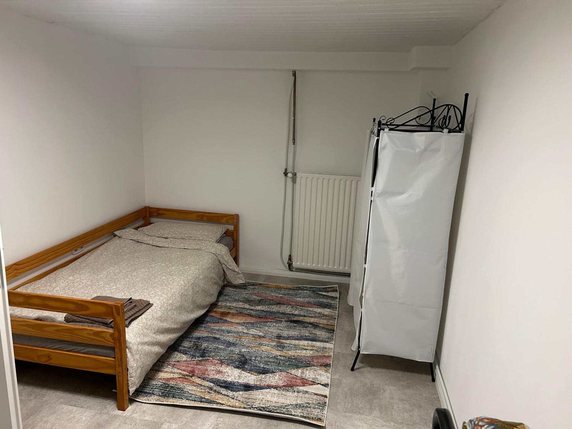 Souterrain Wohnung In Der Naehe Vom Duesseldorfer Flughafen Ratingen Extérieur photo