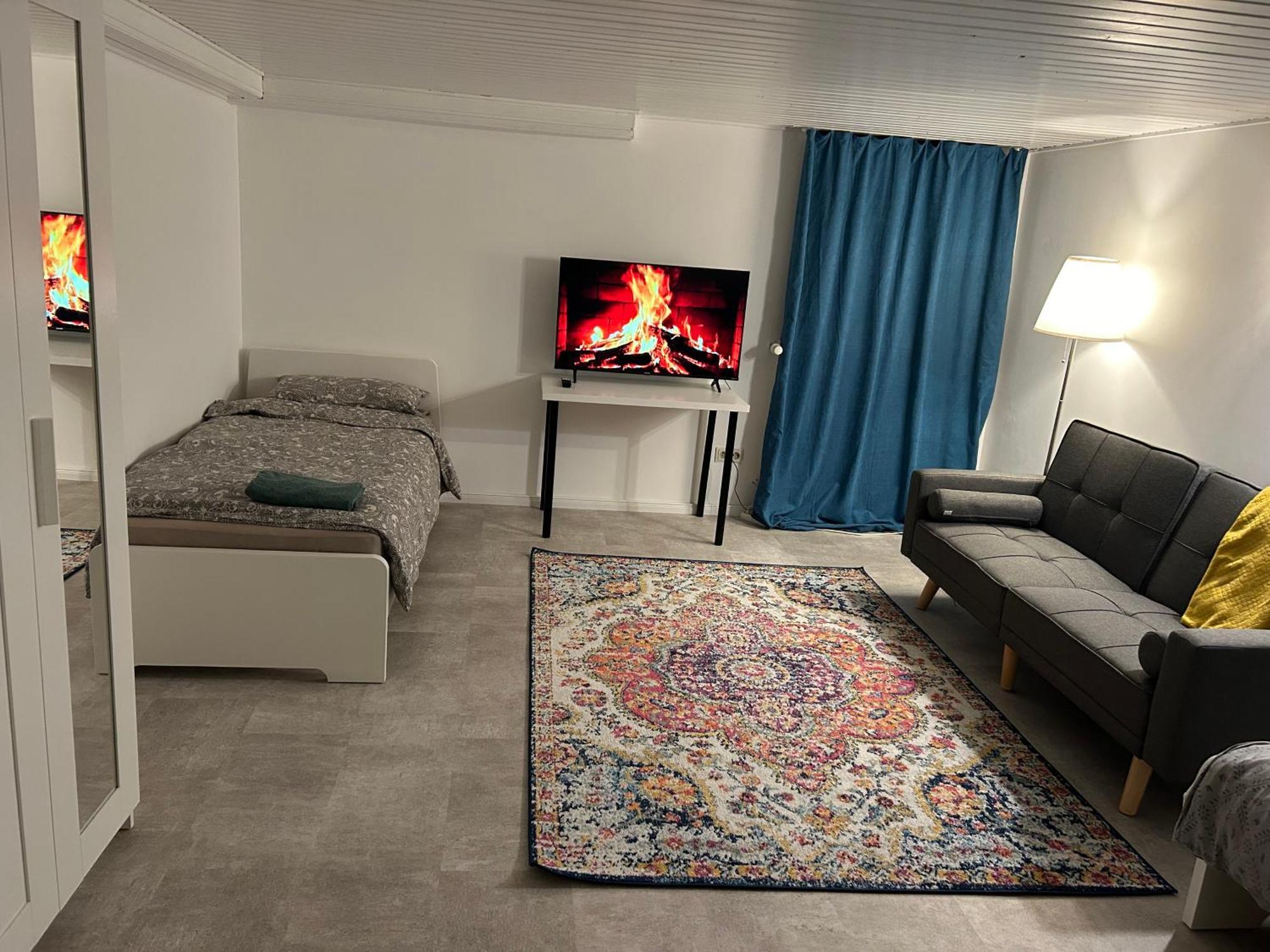 Souterrain Wohnung In Der Naehe Vom Duesseldorfer Flughafen Ratingen Extérieur photo